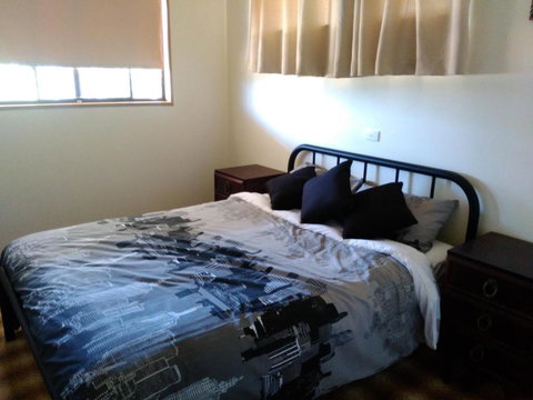 Heartland Hideaway - Rent Accommodation 4