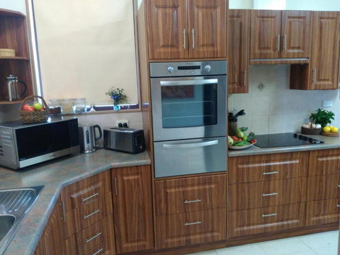 Heartland Hideaway - Rent Accommodation 6