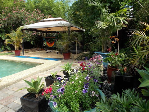 Hidden Oasis - Rent Accommodation 4