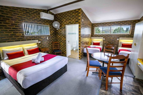 Apple & Grape Motel - Rent Accommodation 5
