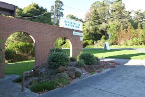 Healesville Motor Inn - Rent Accommodation 0