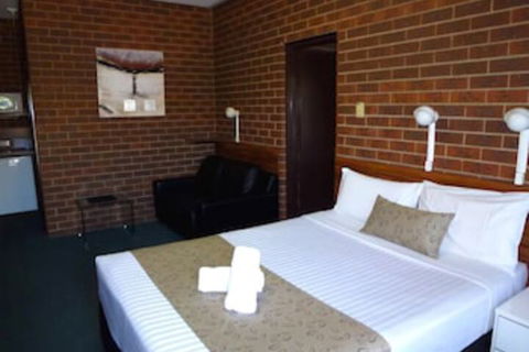 Healesville Motor Inn - Rent Accommodation 2