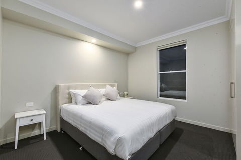 Aloha Luxury Central Apartments - Rent Accommodation 3