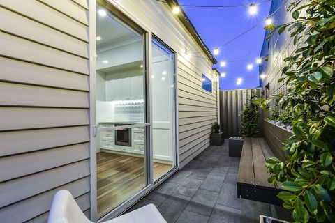 Aloha Luxury Central Apartments - Rent Accommodation 5