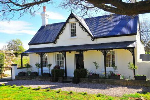 Ornee Cottage - Rent Accommodation 0