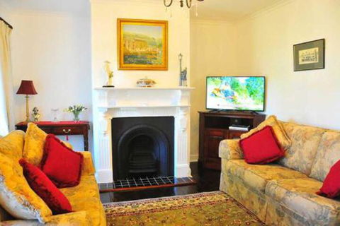 Ornee Cottage - Rent Accommodation 3