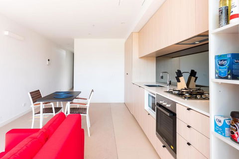 Amazing Location 1BR Apartment In Melbourne CBD - Rent Accommodation 2