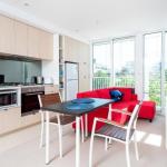 Amazing Location 1BR Apartment In Melbourne CBD - Rent Accommodation 0