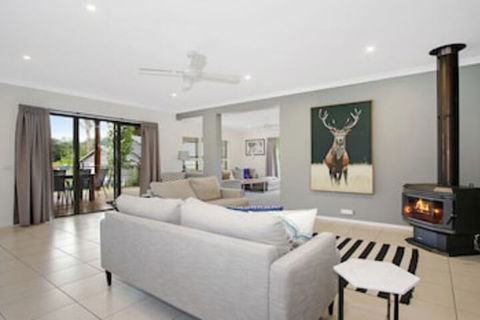 Always Bright - A Bright Escape - Rent Accommodation 0
