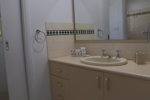 Swagman Homestead - Rent Accommodation 6