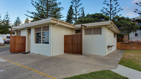 Horseshoe Bay Holiday Park - Rent Accommodation 0