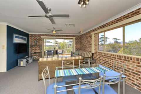 Cottage Court 10 Nelson Bay - Rent Accommodation 0