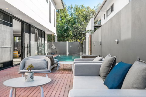 A PERFECT STAY - Catalina's - Rent Accommodation 1