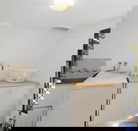 Jetty Escape - Rent Accommodation