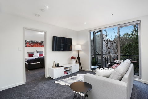 Catani 3 - Rent Accommodation 2