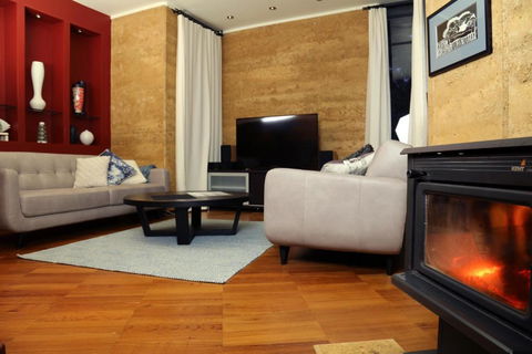 Anagama House & Studio - Rent Accommodation 5