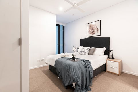 Airhome Southbank Riverside Tower - Rent Accommodation 4