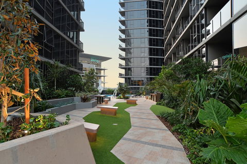 Arise Brisbane One - Rent Accommodation 2