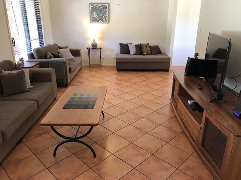 Anchor Down At Hat Head - Rent Accommodation 4