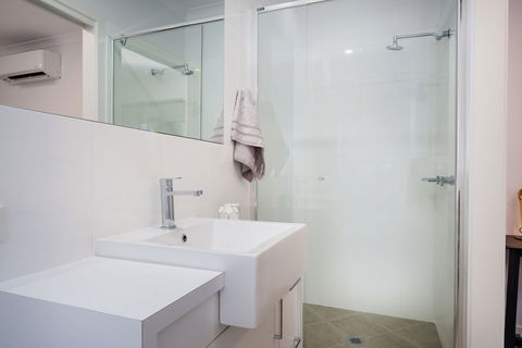Albury Yalandra Apartment 5 - Rent Accommodation 5