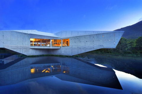 Alkira Award Winning Luxury Holiday Home - Rent Accommodation 4