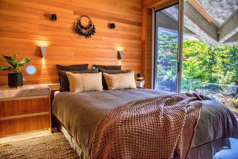 Alkira Award Winning Luxury Holiday Home - Rent Accommodation 7