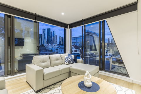 Q Squared Serviced Apartments - Rent Accommodation 3