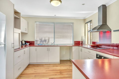 All Decked Out - Rent Accommodation 2