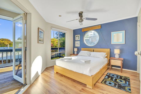 All Decked Out - Rent Accommodation 1