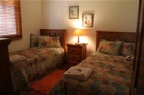 Eleanor River Homestead - Rent Accommodation 4