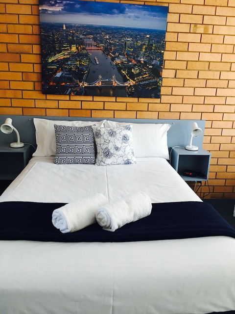 Bosuns Inn Motel - Rent Accommodation 6