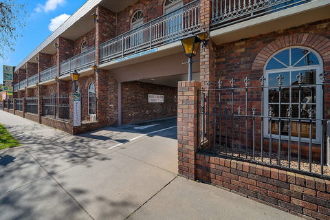 Quality Hotel Sherbourne Terrace - Rent Accommodation 0