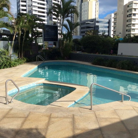 Pacific Resort Broadbeach - Rent Accommodation 3