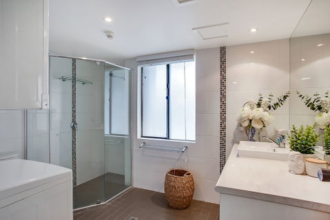Pacific Resort Broadbeach - Rent Accommodation 4