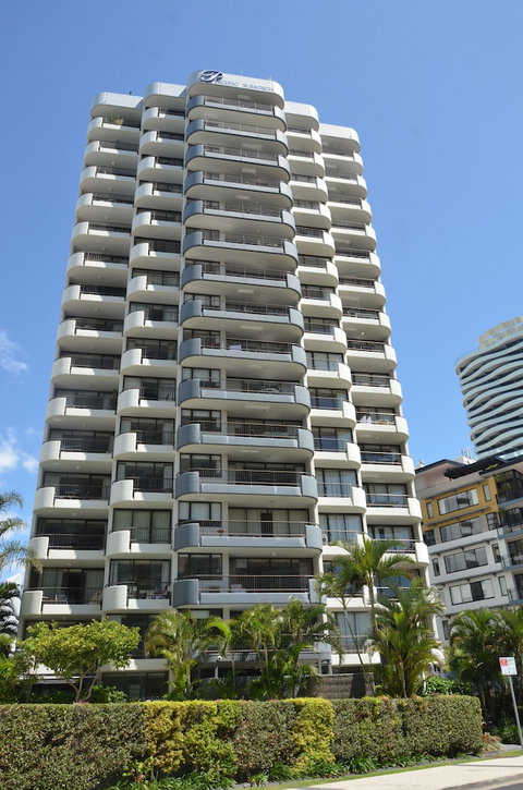 Pacific Resort Broadbeach - Rent Accommodation 0
