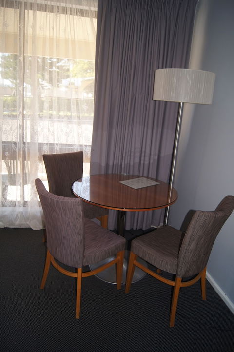 Old Maitland Inn - Rent Accommodation 4