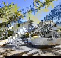 Coco Bay Resort - Rent Accommodation