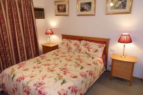 Mast Gully Gardens Bed & Breakfast - Rent Accommodation 6