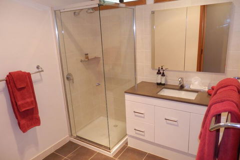 Mast Gully Gardens Bed & Breakfast - Rent Accommodation 2
