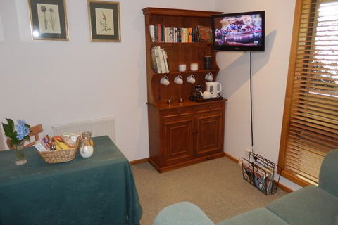 Mast Gully Gardens Bed & Breakfast - Rent Accommodation 3