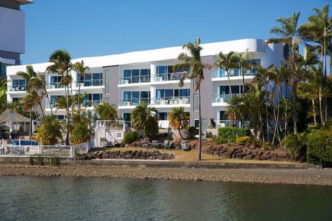 Arc Resort - Rent Accommodation 3