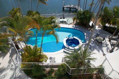 Arc Resort - Rent Accommodation 6
