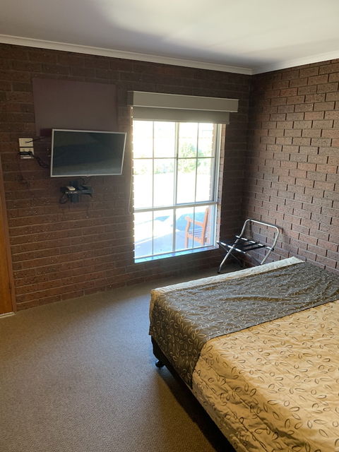 Bairnsdale Tanjil Motor Inn - Rent Accommodation 6