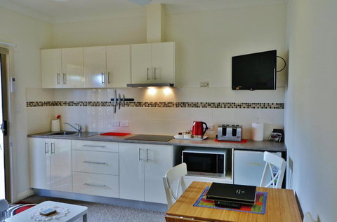 The Hakeas - Rent Accommodation 5