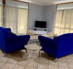 Bees Place 3 bedroom home on 10 acres of land with distant ocean views - Rent Accommodation