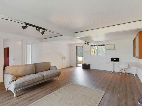 House One At Potato Point - Rent Accommodation 5