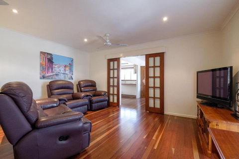 Home At Southside Central - Rent Accommodation 3