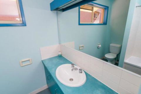 At Cylinder Unit 2 - Rent Accommodation 6