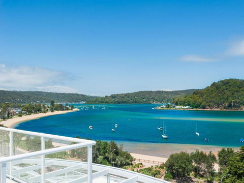 Penthouse 707 4 Bedroom Oceanview Penthouse - Rent Accommodation 5