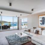 Penthouse 707 4 Bedroom Oceanview Penthouse - Rent Accommodation 0